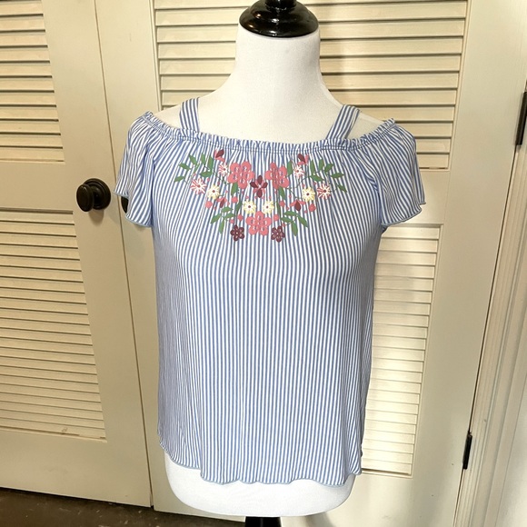 Lily Bleu Top - Picture 1 of 5